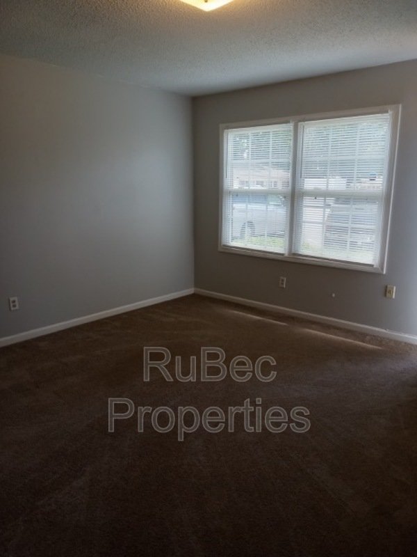 Coming Soon! 2 bedroom Apartment on one level property image