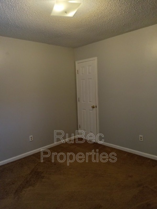 Coming Soon! 2 bedroom Apartment on one level property image