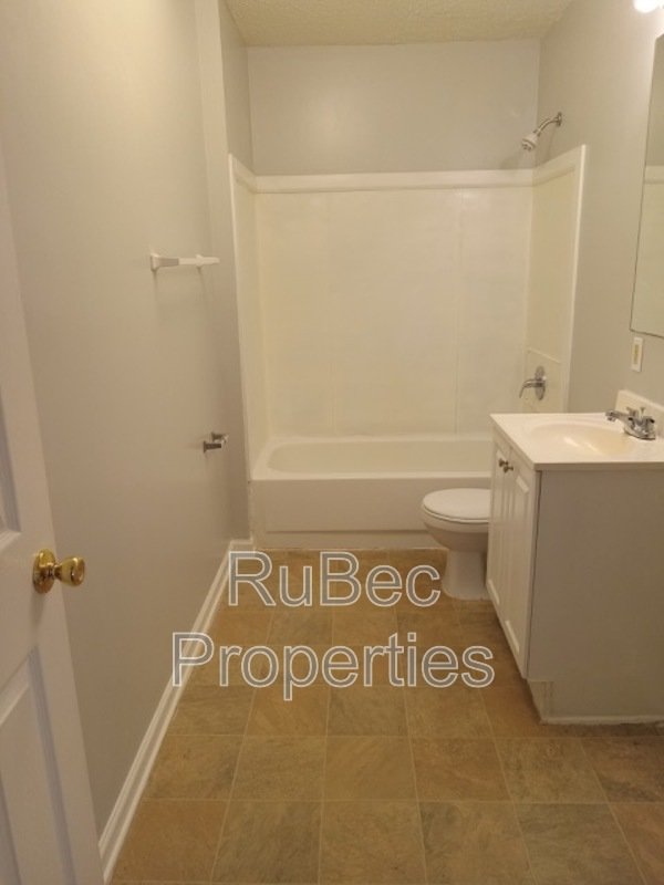 Coming Soon! 2 bedroom Apartment on one level property image