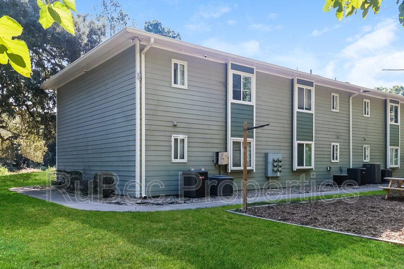 MOVE IN SPECIAL! $500 OF SECOND FULL MONTH!! property image