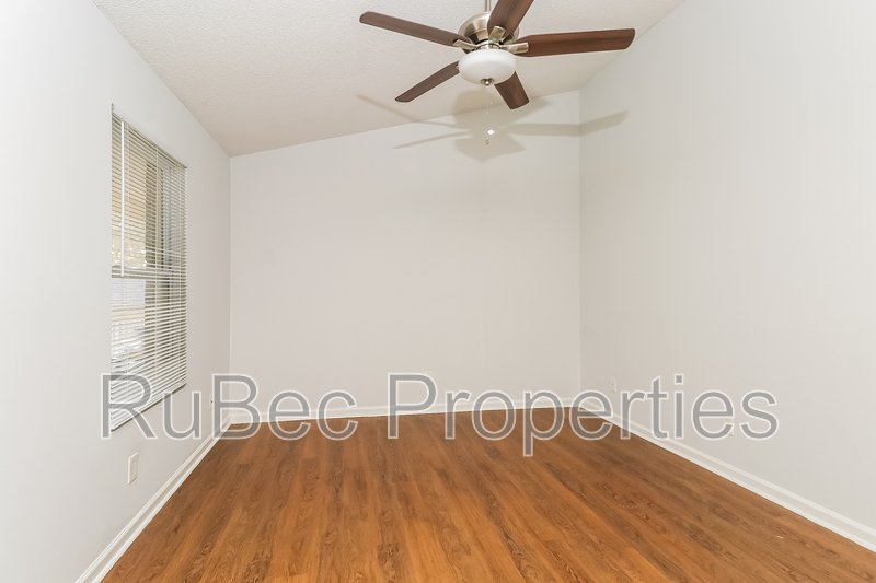 MOVE IN SPECIAL! $500 OF SECOND FULL MONTH!! property image