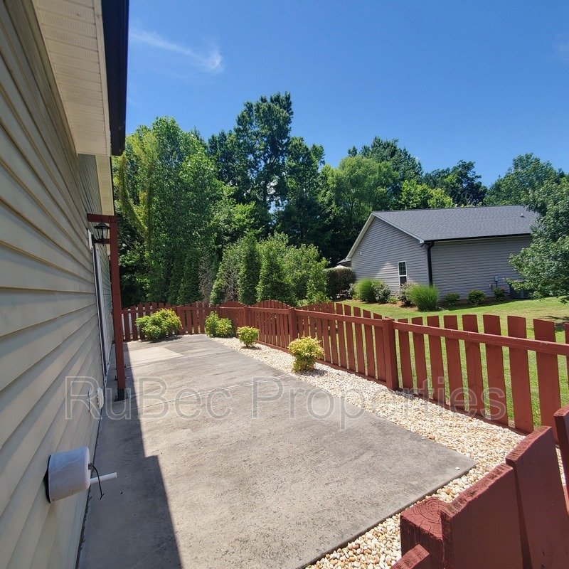 Coming Soon!! Cute Single Family Home! property image