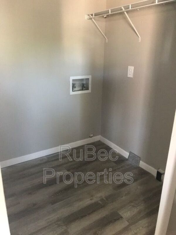 Coming Soon! Three Bedroom Townhome!! property image