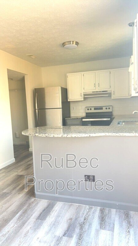 Coming Soon! Three Bedroom Townhome!! property image