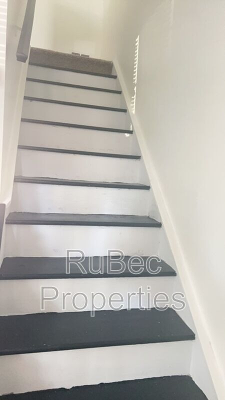 Coming Soon! Three Bedroom Townhome!! property image