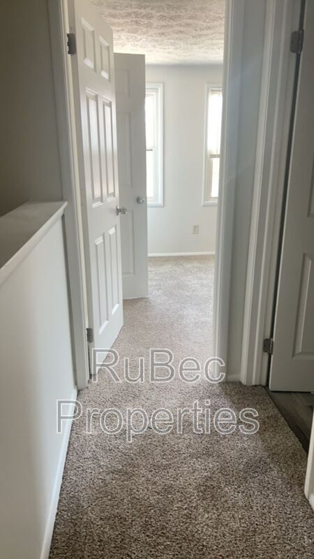Coming Soon! Three Bedroom Townhome!! property image