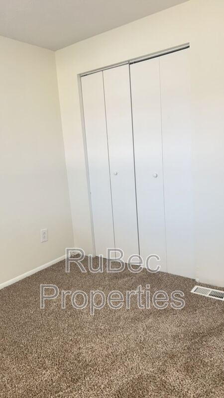 Coming Soon! Three Bedroom Townhome!! property image