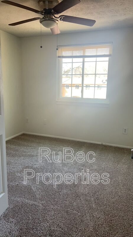 Coming Soon! Three Bedroom Townhome!! property image