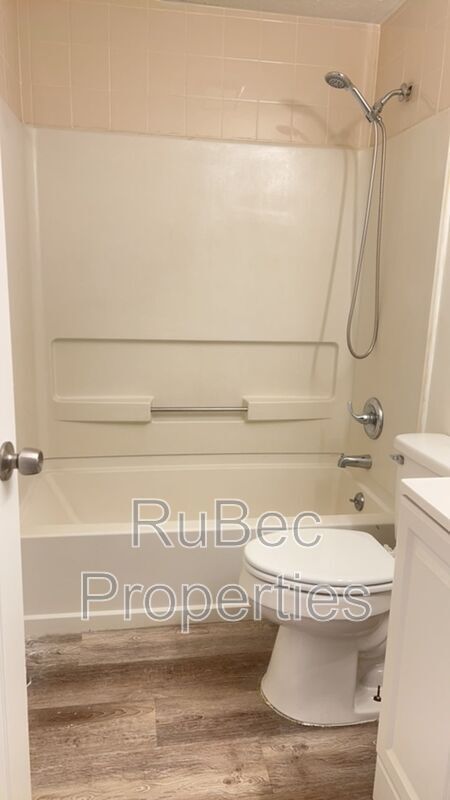 Coming Soon! Three Bedroom Townhome!! property image