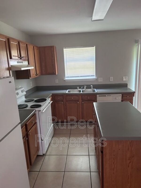 Coming Soon! - Stunning 4 Bedroom Home in Coulwood East Community property image