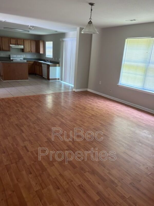 Coming Soon! - Stunning 4 Bedroom Home in Coulwood East Community property image