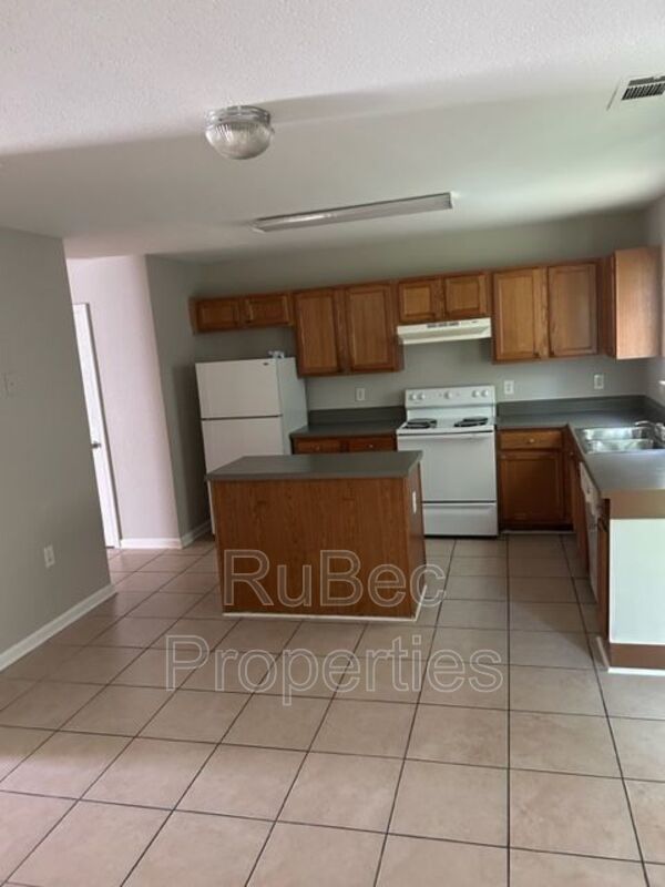 Coming Soon! - Stunning 4 Bedroom Home in Coulwood East Community property image