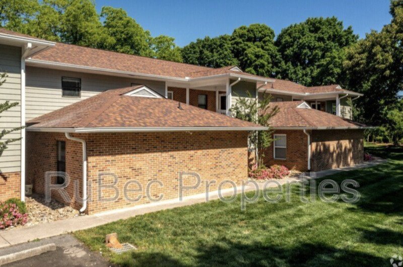 MOVE IN SPECIAL!! 2  Bedroom Apartment property image