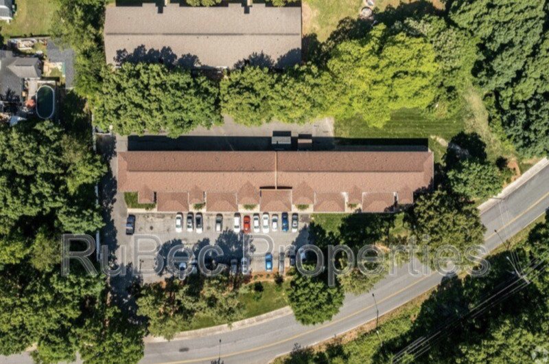 MOVE IN SPECIAL!! 2  Bedroom Apartment property image