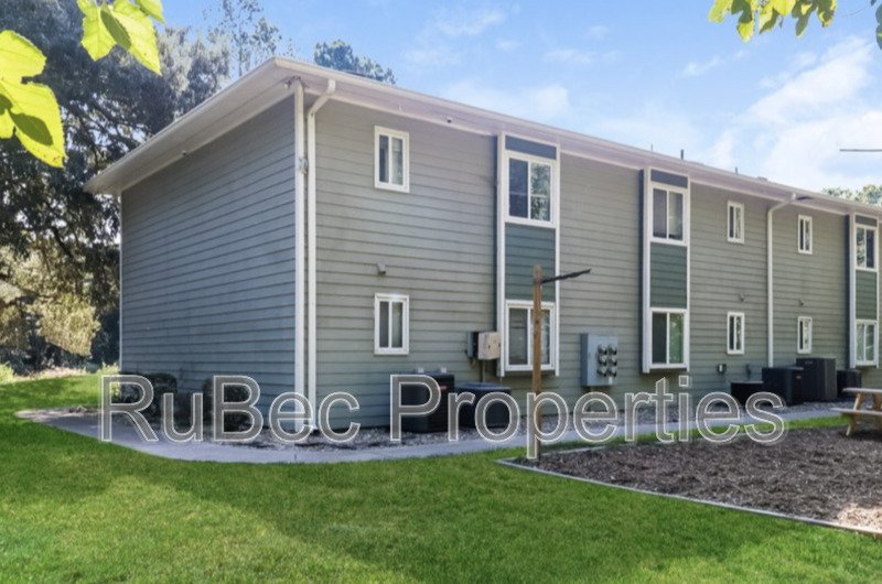 MOVE IN SPECIAL!! 2  Bedroom Apartment property image