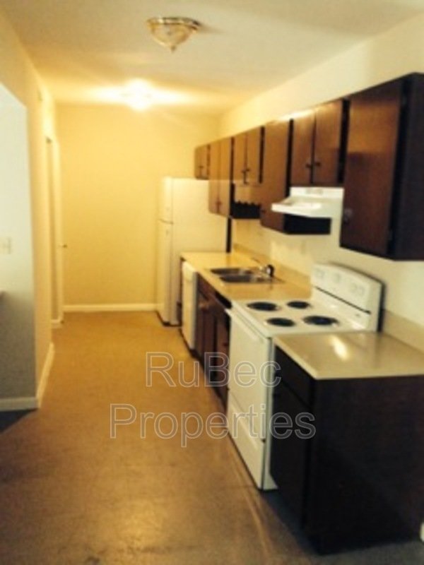 Charming 2 Bedroom, 2 Bath Condo available in South Charlotte! property image