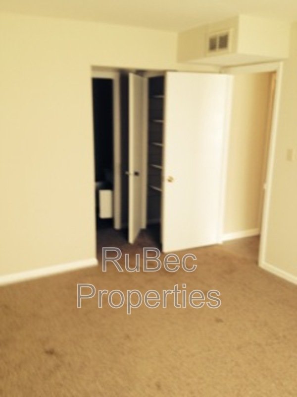 Charming 2 Bedroom, 2 Bath Condo available in South Charlotte! property image