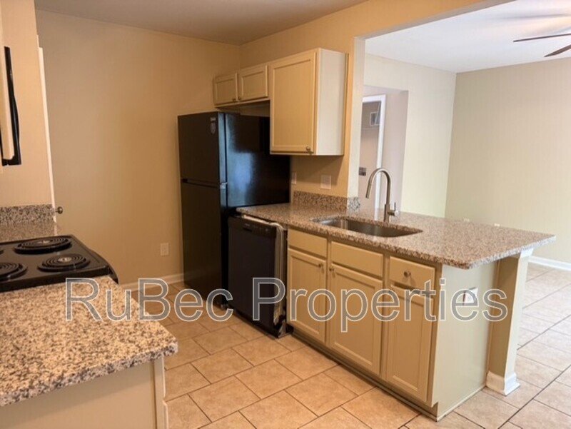 3 Bedroom Townhouse Available Now! property image