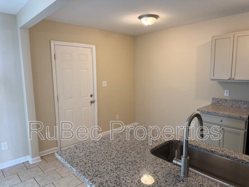 3 Bedroom Townhouse Available Now! property image