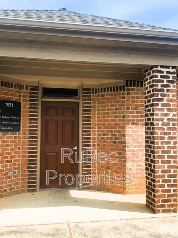 PROFESSIONAL OFFICE SUITE-3 OFFICE SPACES & RECEPTION AREA property image