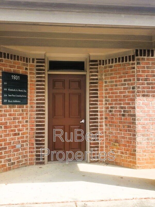 PROFESSIONAL OFFICE SUITE-3 OFFICE SPACES & RECEPTION AREA property image