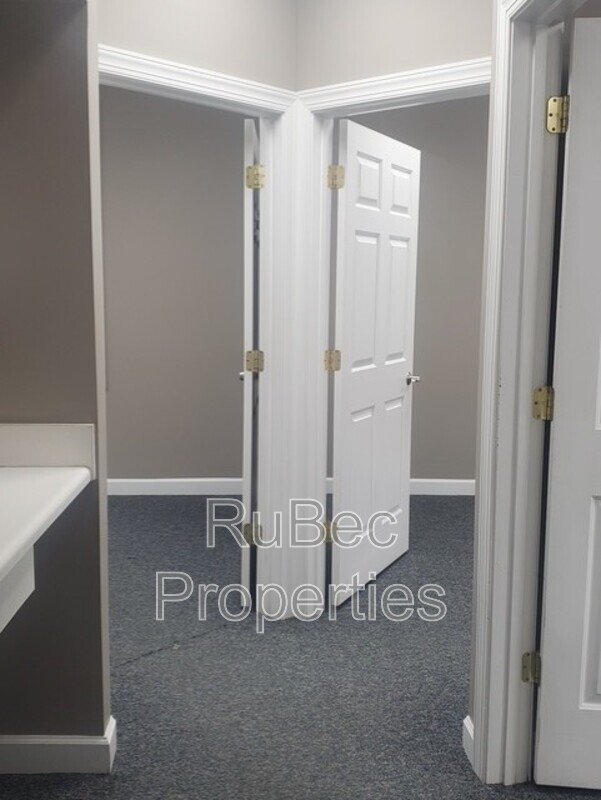 PROFESSIONAL OFFICE SUITE-3 OFFICE SPACES & RECEPTION AREA property image
