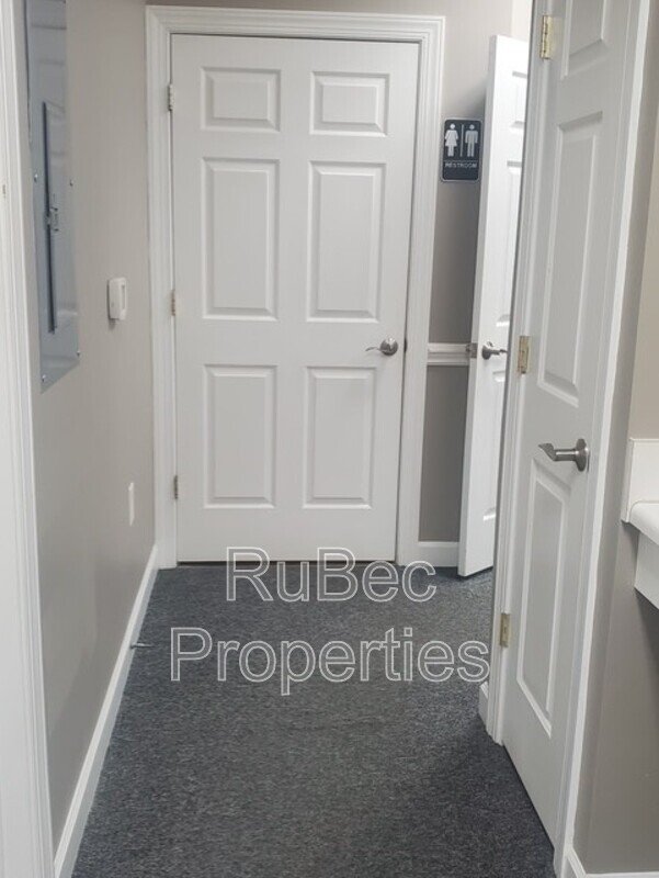 PROFESSIONAL OFFICE SUITE-3 OFFICE SPACES & RECEPTION AREA property image