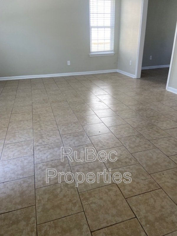 Spacious Town-home! property image