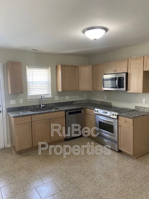 Spacious Town-home! property image