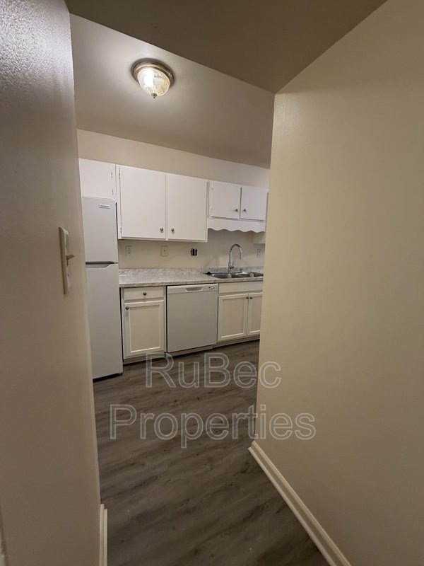 Charming 2 Bedroom, 2 Bath Condo available in South Charlotte! property image