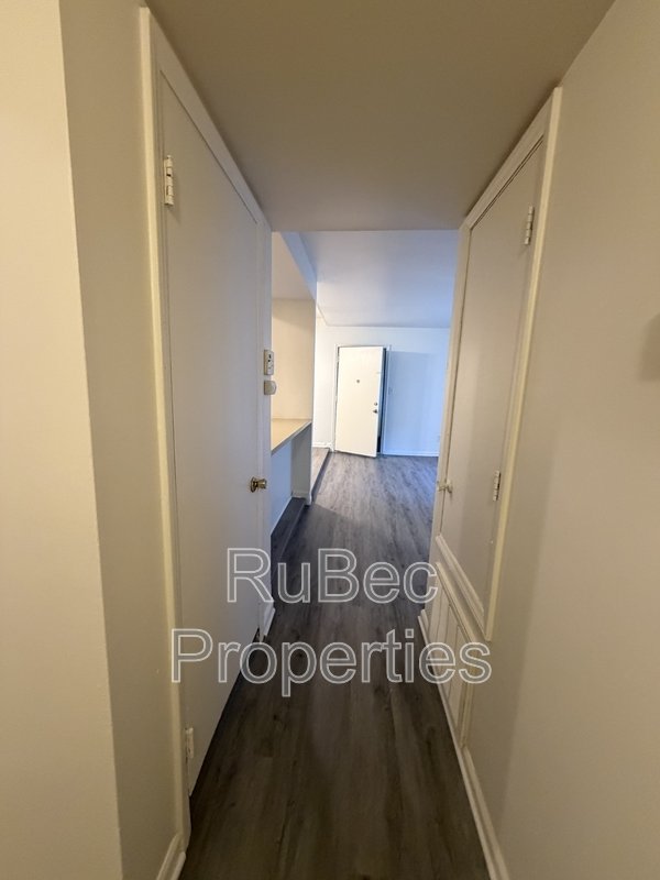 Charming 2 Bedroom, 2 Bath Condo available in South Charlotte! property image