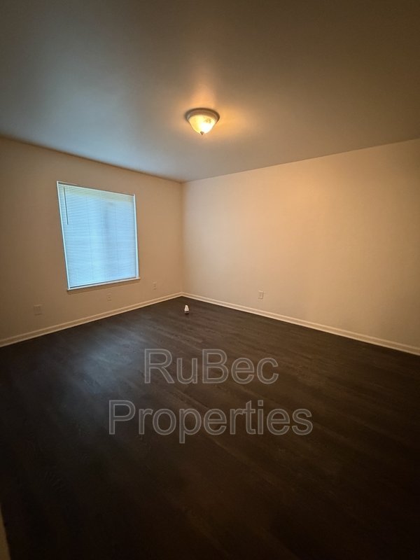 Charming 2 Bedroom, 2 Bath Condo available in South Charlotte! property image