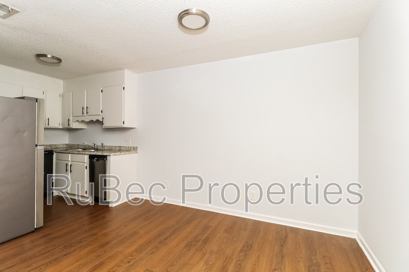 Coming Soon!! 2 Bedroom Apartment | MOVE IN SPECIAL $500 OFF first full month. property image
