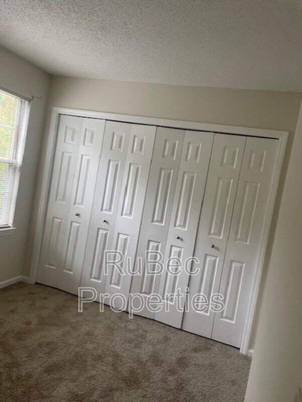 Available now! 1 Room for Rent - Close to UNCC! property image