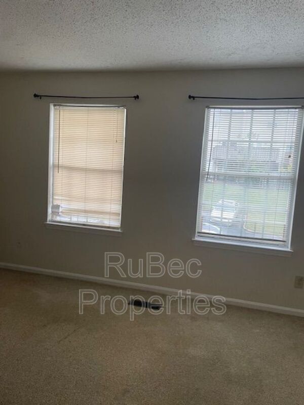Available now! 1 Room for Rent - Close to UNCC! property image