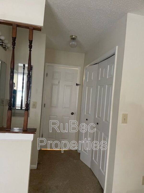Available now! 1 Room for Rent - Close to UNCC! property image