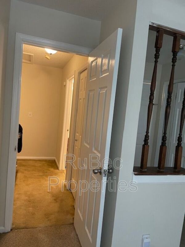 Available now! 1 Room for Rent - Close to UNCC! property image
