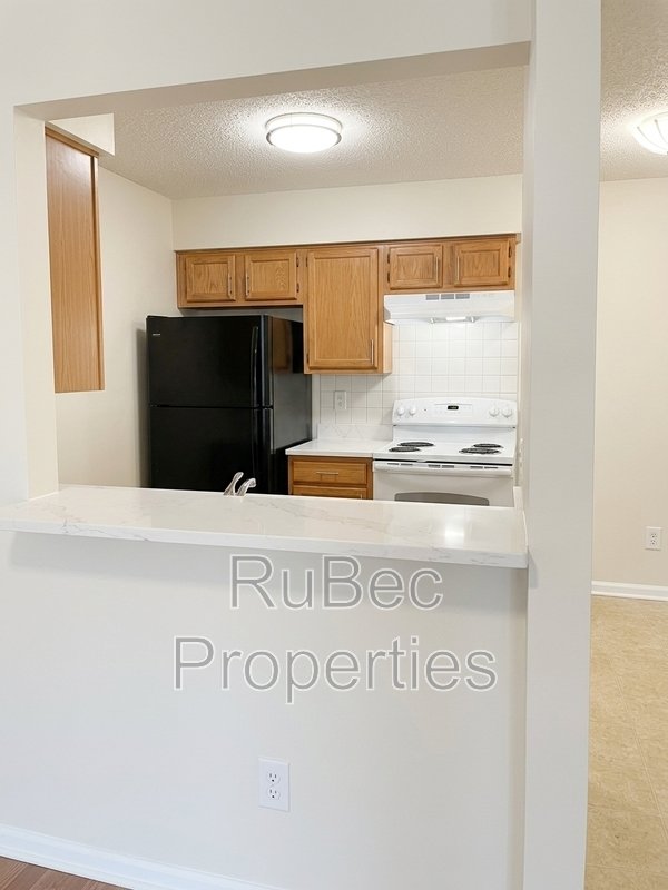 Prime University Area Location-2 Bedroom 2 Bathroom Condo! property image