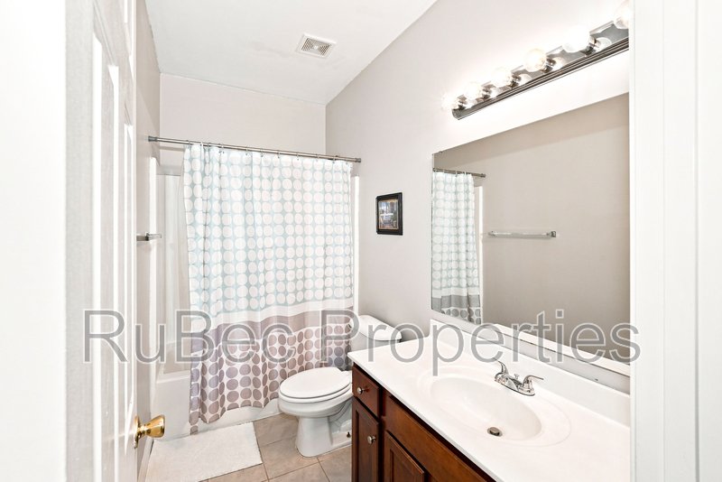 Comfy and Cozy Condo For Rent property image