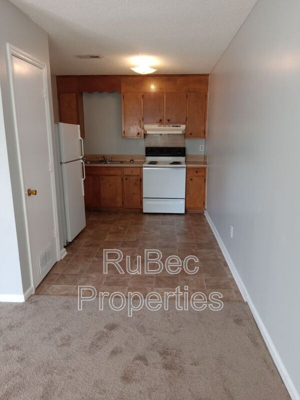 Available!! Two Bedroom Apartment! - Subsidy Accepted property image