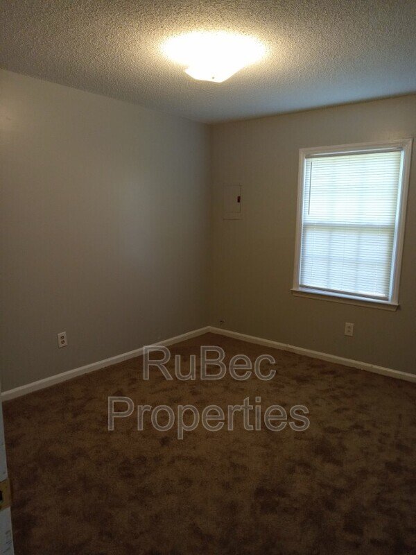 Available!! Two Bedroom Apartment! - Subsidy Accepted property image